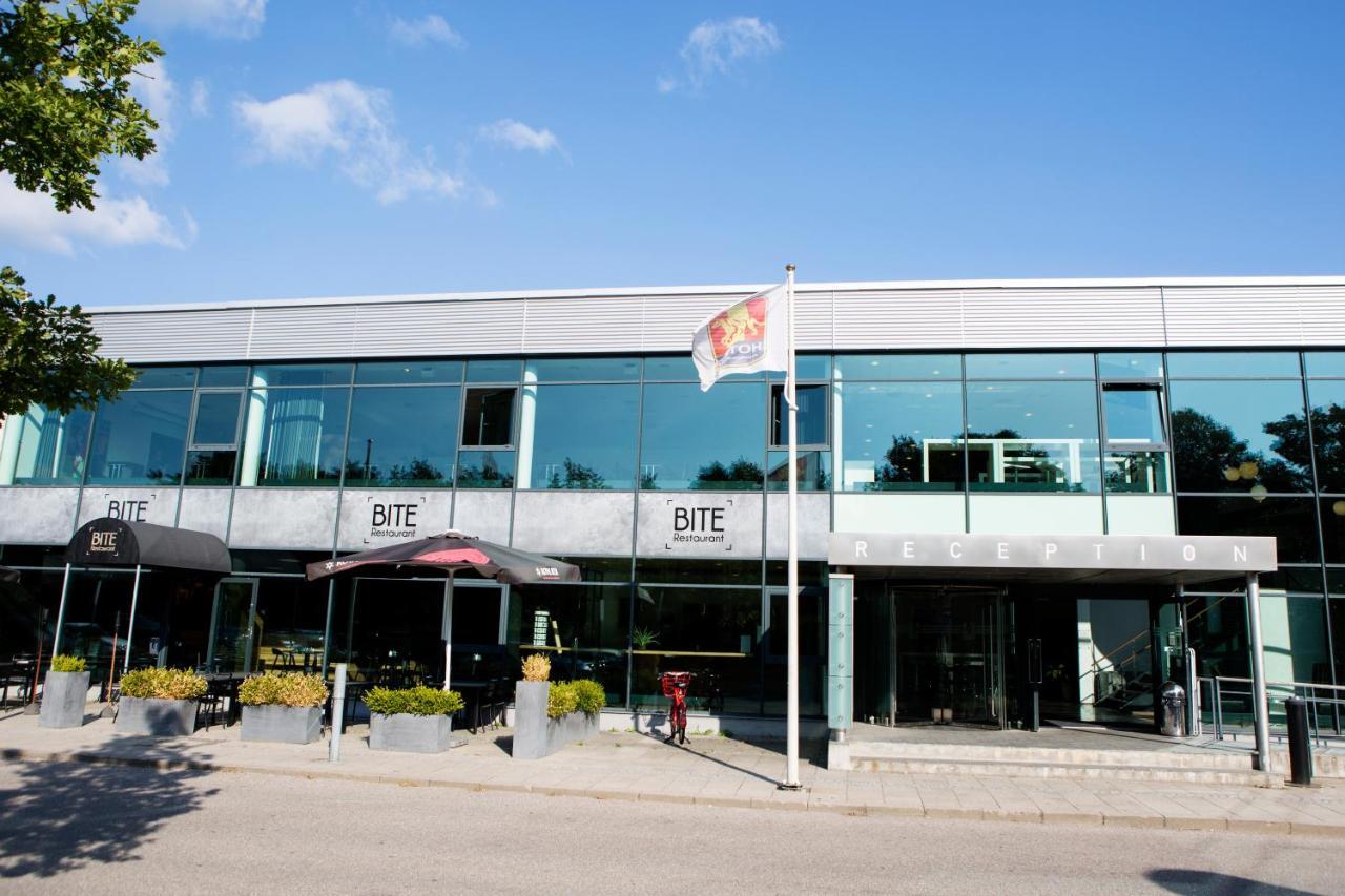 Hotel Fc Nordsjaelland Farum Exterior photo